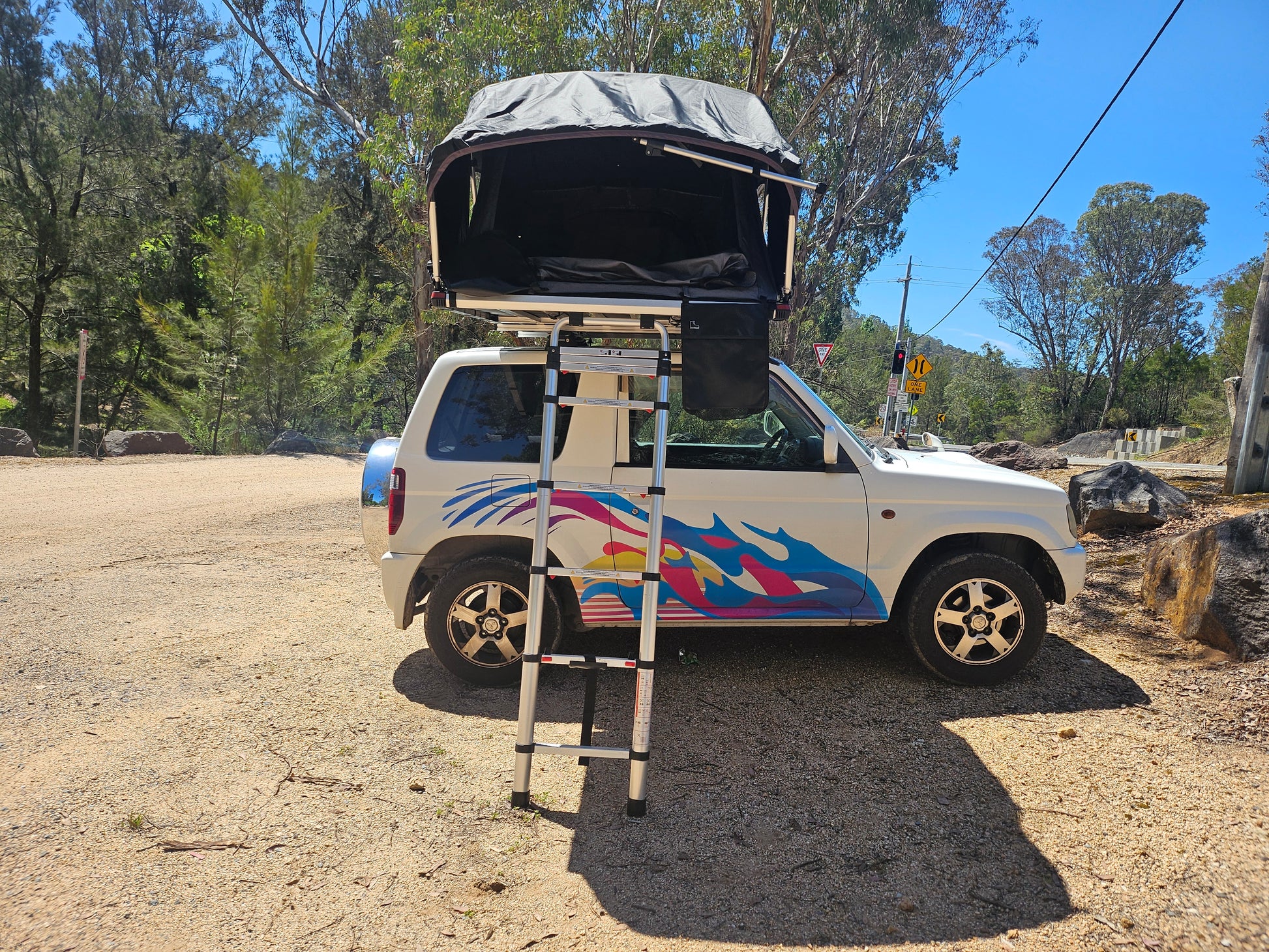 suzuki vitara roof tent DRIFTA STOCKTON LITE CRUISER ROOF TOP TENT – Drifta Camping & 4WD Europe