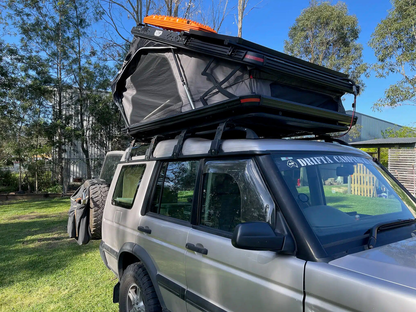 WILDLANDS BUSH CRUISER VERSION 2 ROOF TOP TENT