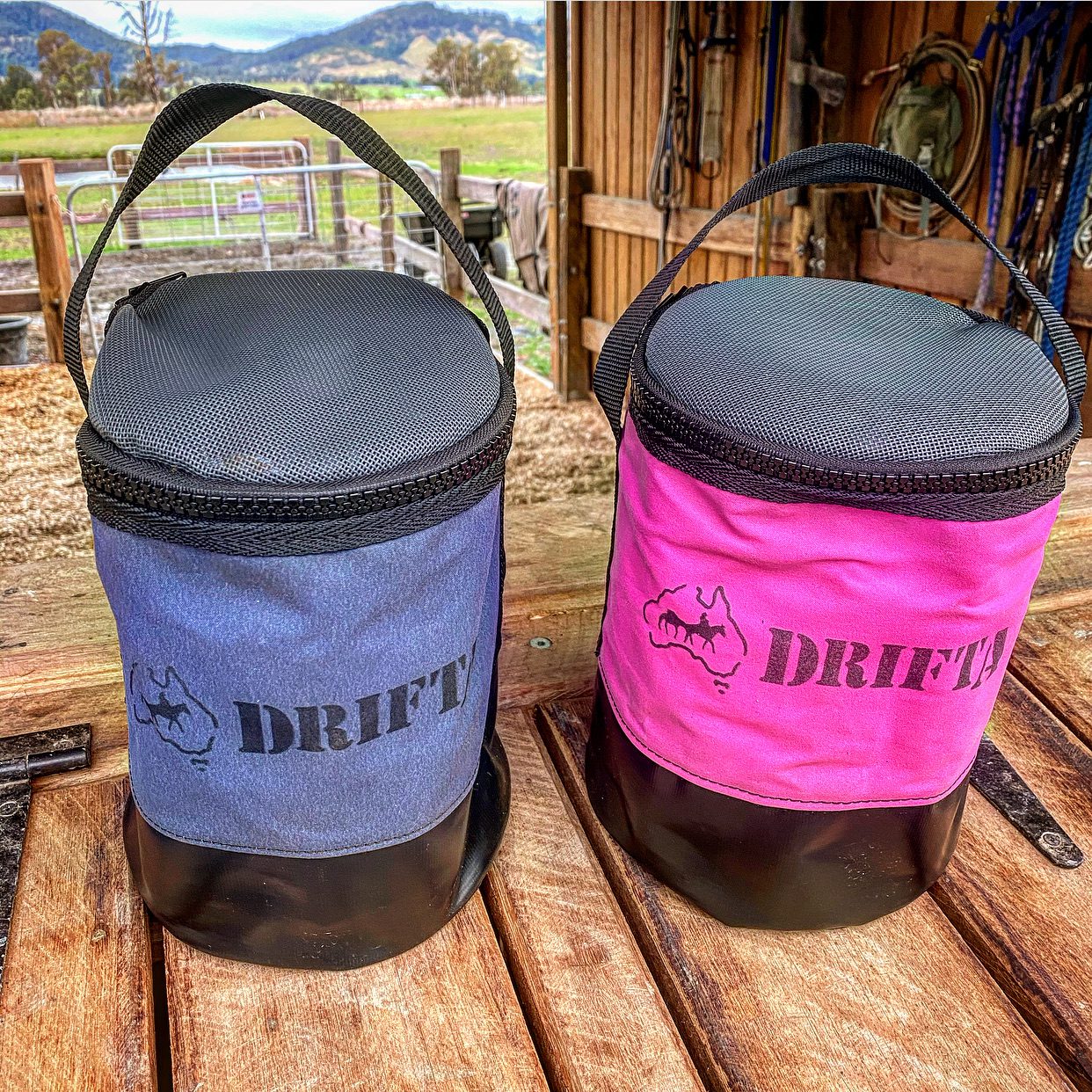 DRIFTA UPRIGHT TOILETRY BAG – Drifta Camping & 4WD Europe