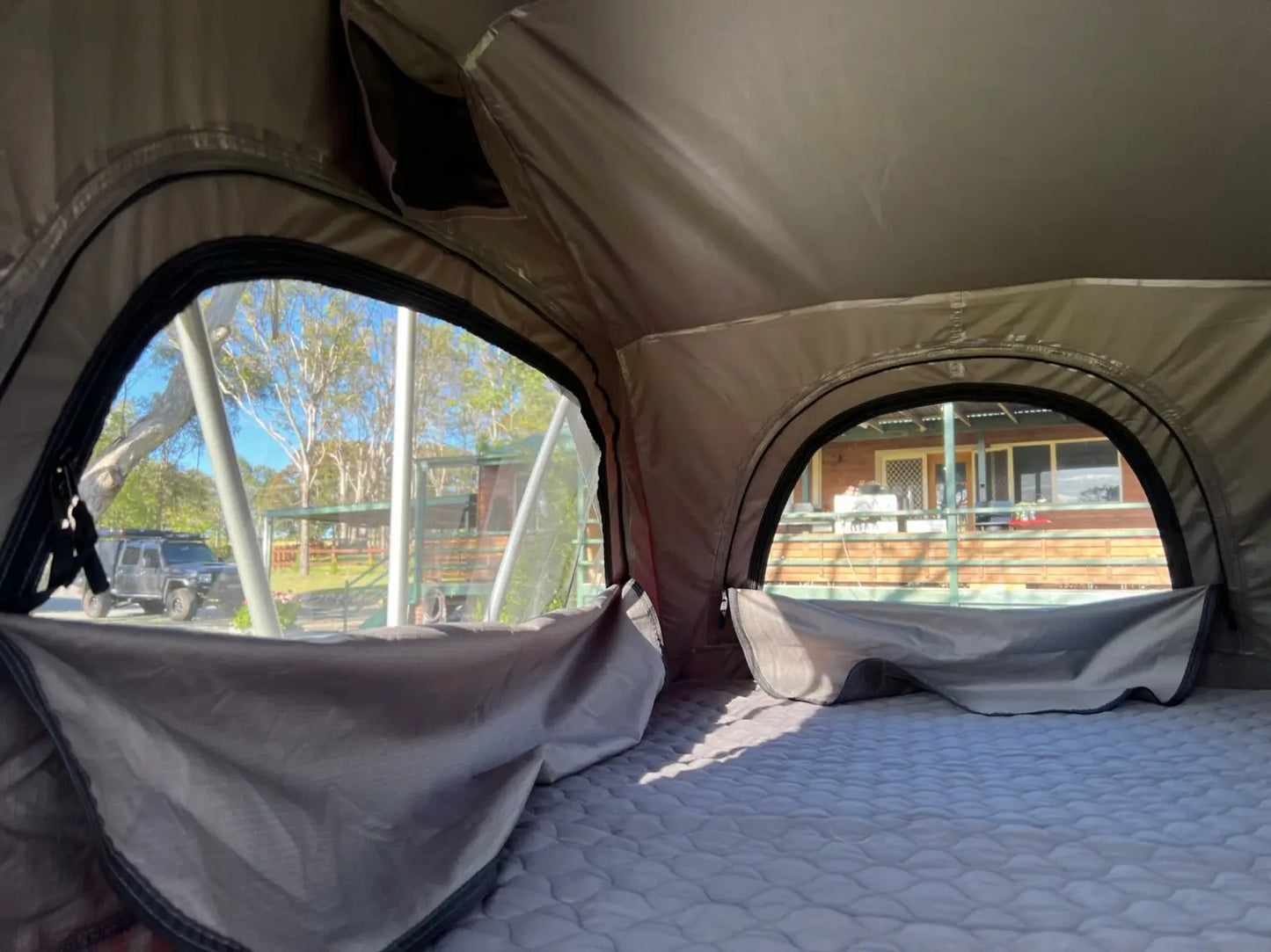 DRIFTA STOCKTON LITE CRUISER PRO XL ROOF TOP TENT