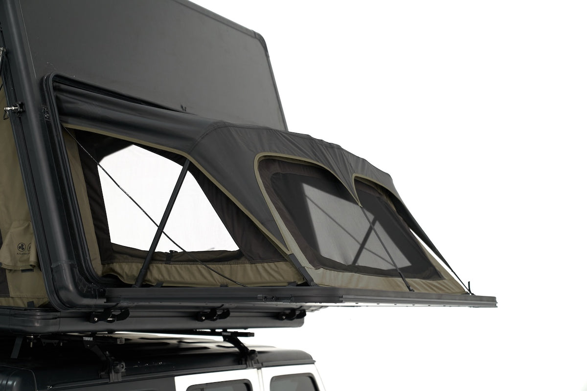 WILD LAND DESERT CRUISER PLUS ROOF TOP TENT