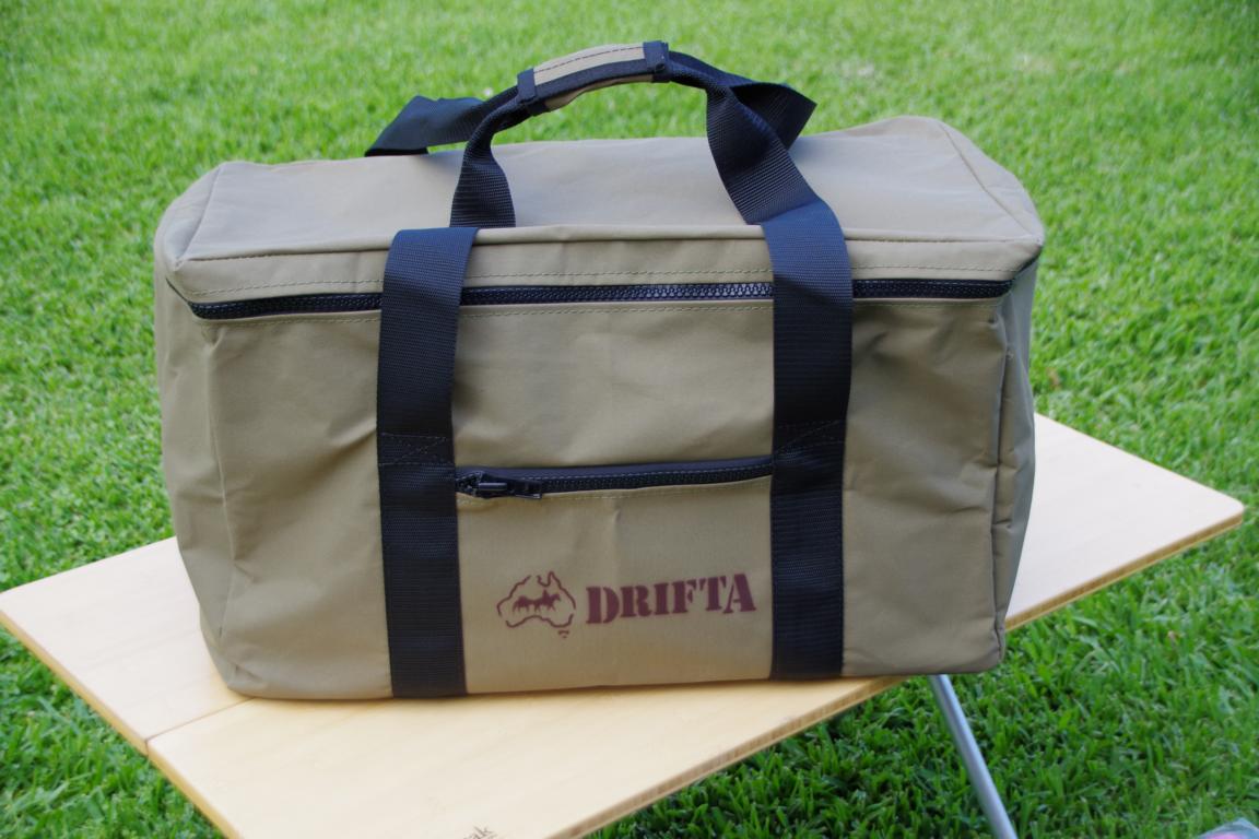 WEEKENDER BAG
