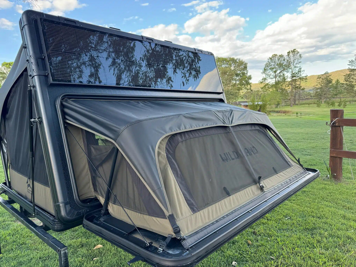 WILD LAND DESERT CRUISER PLUS ROOF TOP TENT