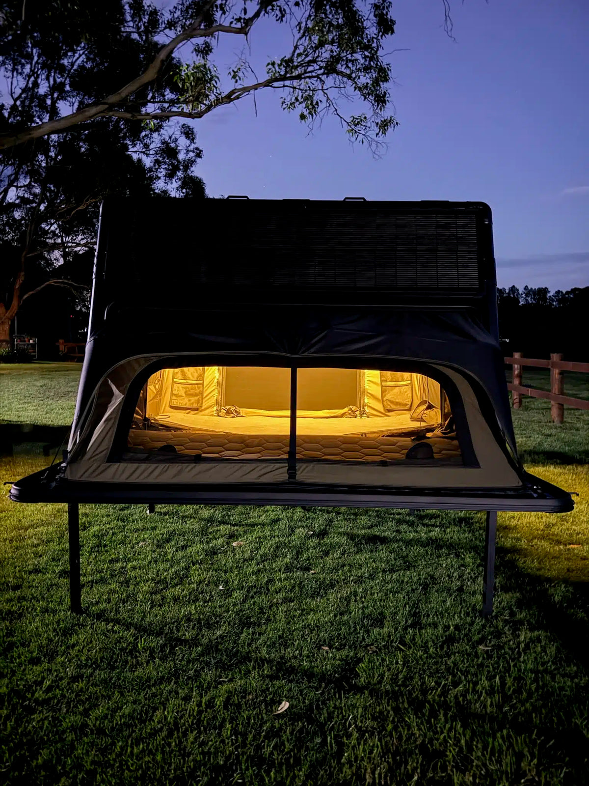 WILD LAND DESERT CRUISER PLUS ROOF TOP TENT