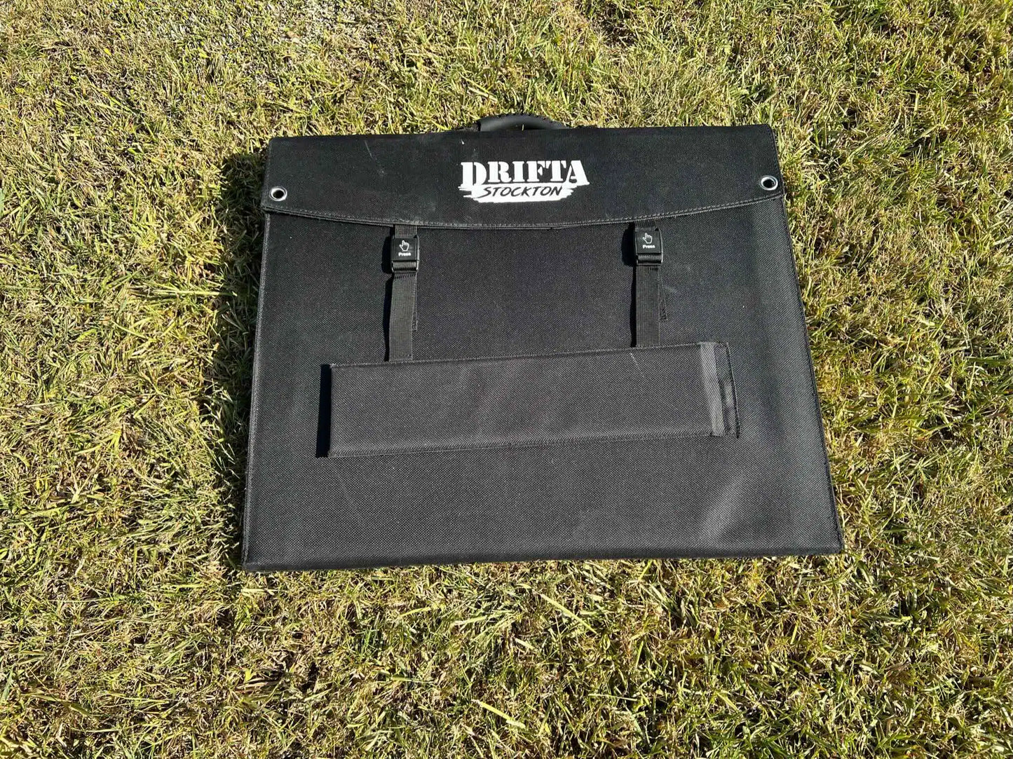 200W FOLDING SOLAR PANEL DRIFTA STOCKTON