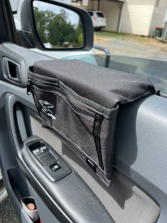 UNIVERSAL VEHICLE ARMREST DOOIERUS