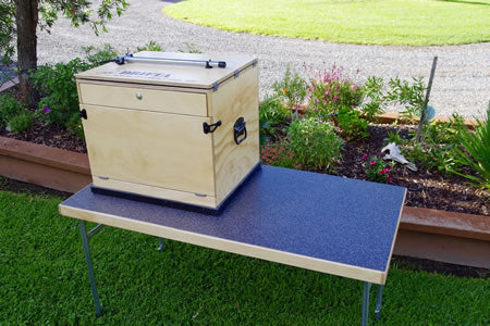 SMALL TRAVEL KITCHEN WITH LID